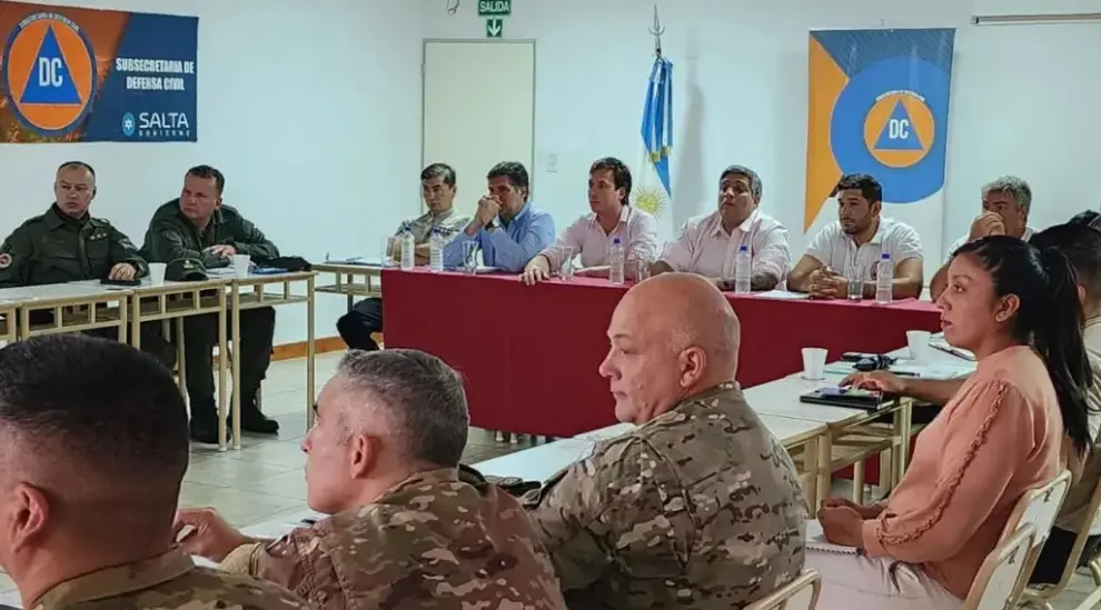 El Gobierno de Salta llevaron adelante una reunión interfuerzas y con Defensa Civil