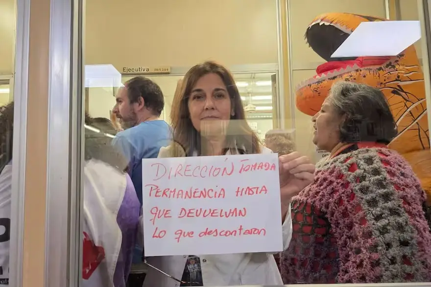 Exigen la reincorporación “los niños y niñas que fueron expulsados anticipadamente del Jardín Maternal” de la institución, denominado “Quiero Mimos”.