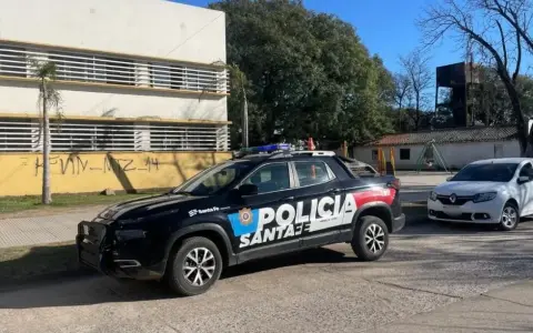 Un policía fue condenado a tres años de prisión condicional por sustraer las cuatro cubiertas de un patrullero para saldar una deuda
