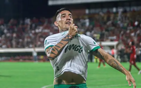 Ricardo Centurión, durante su paso por Oriente Petrolero de Bolivia