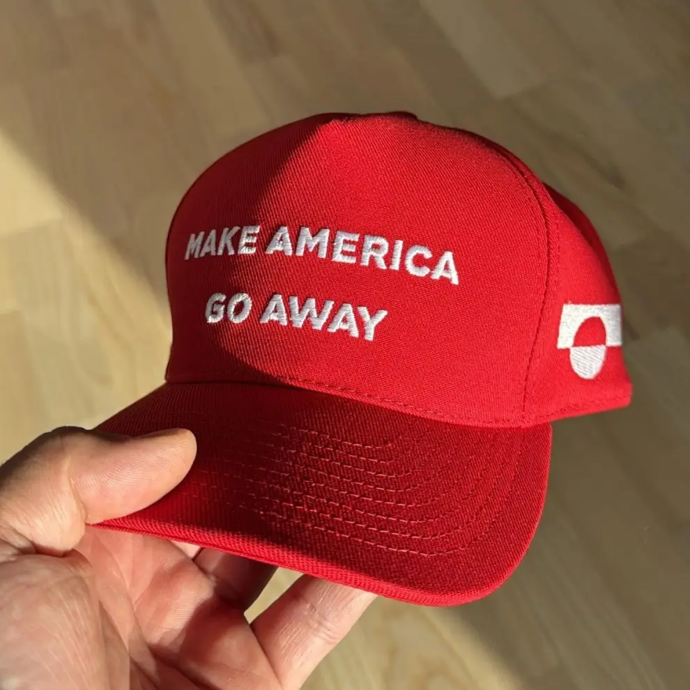 La gorra que se popularizó entre los habitantes de Groenlandia