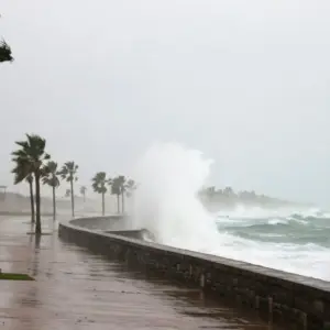 Qué es el meteotsunami que provocó una muerte y decenas de heridos en la Costa Atlántica