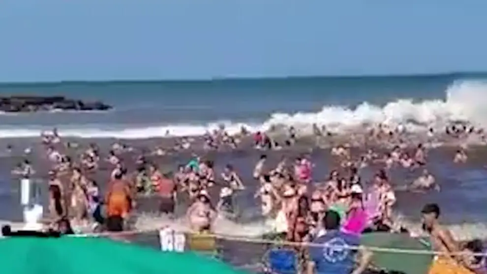 El fenómeno sorprendió a miles de turistas en la Costa Atlántica
