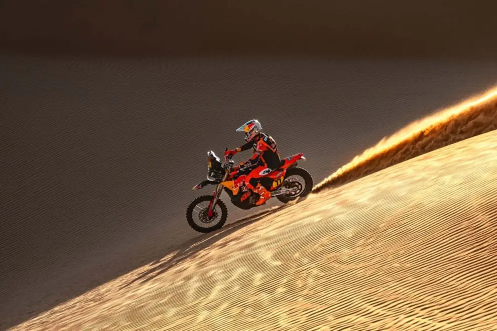 Luciano navegando entre las dunas