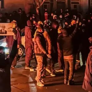 Irán sufre protestas sin precedentes que sacuden al régimen