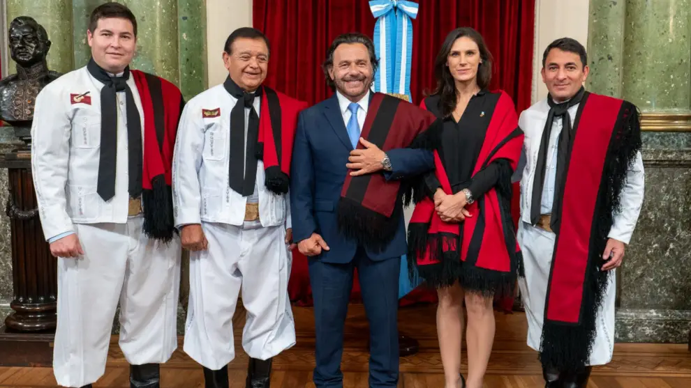 Artistas salteños ante Milei en Jesús María