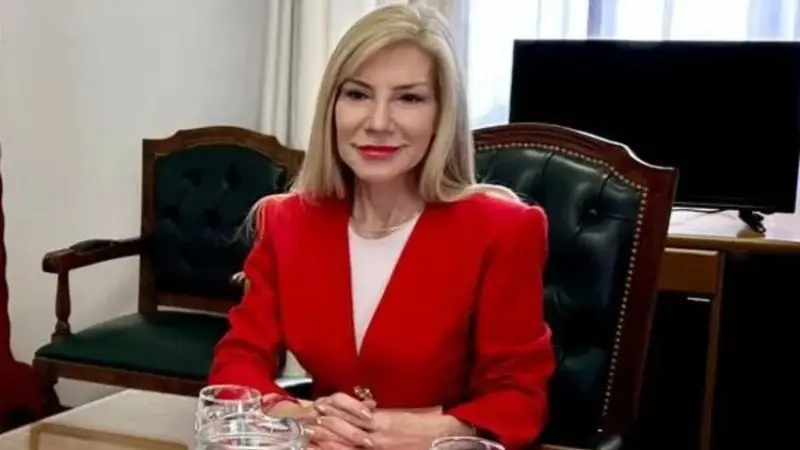 Juez de la Corte Renée Guadalupe Fernández