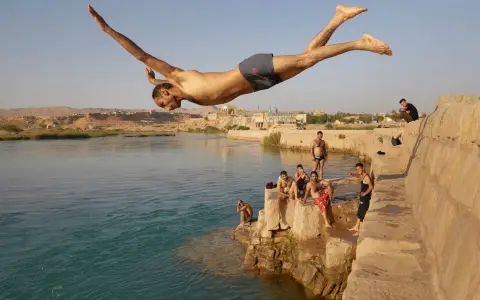 Río Karun en la ciudad iraní de Shustar