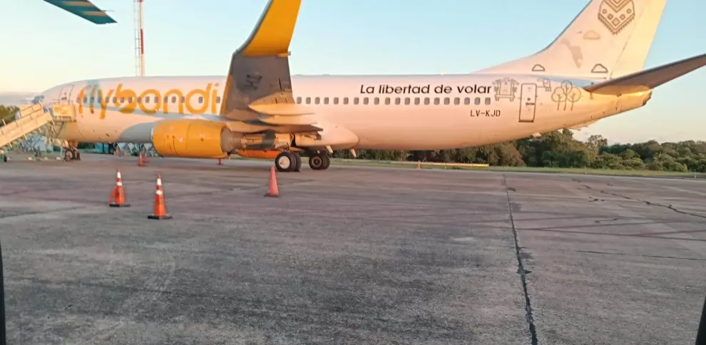 Avión parado en Iguazú