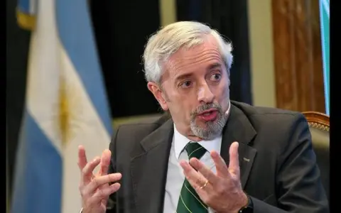 Carlos Casares