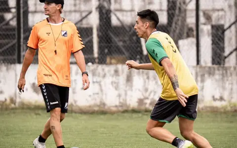 Central Norte se prepara intensamente con la mira puesta en el debut en la Primera Nacional, y con el Polaco Bastía al frente.