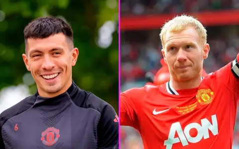 Lisandro Martínez y Paul Scholes.
