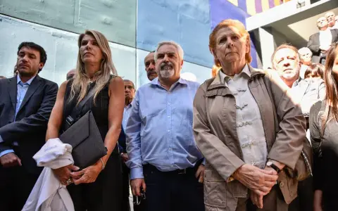 En el homenaje estuvieron presente: la madre de Alberto Nisman, Sandra Garfunkel entre fiscales y funcionarios