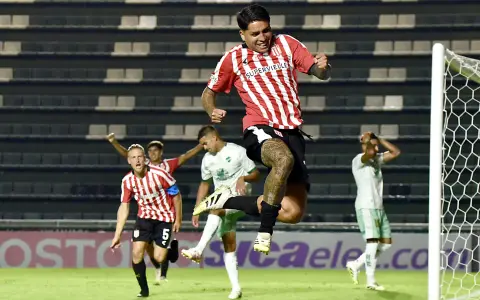 Estudiantes arrancó el año goleando a Ituzaingó por Copa Argentina y accediendo a los 16avos de final.