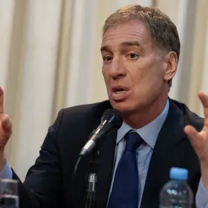 Diego Santilli bajo presión: Intimado por la ley de universidades e interpelado por la eliminación del Ministerio del Interior