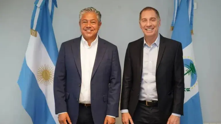 El ministro del Interior, Diego Santilli, se reunirá mañana con el gobernador de Neuquén, Rolando Figueroa