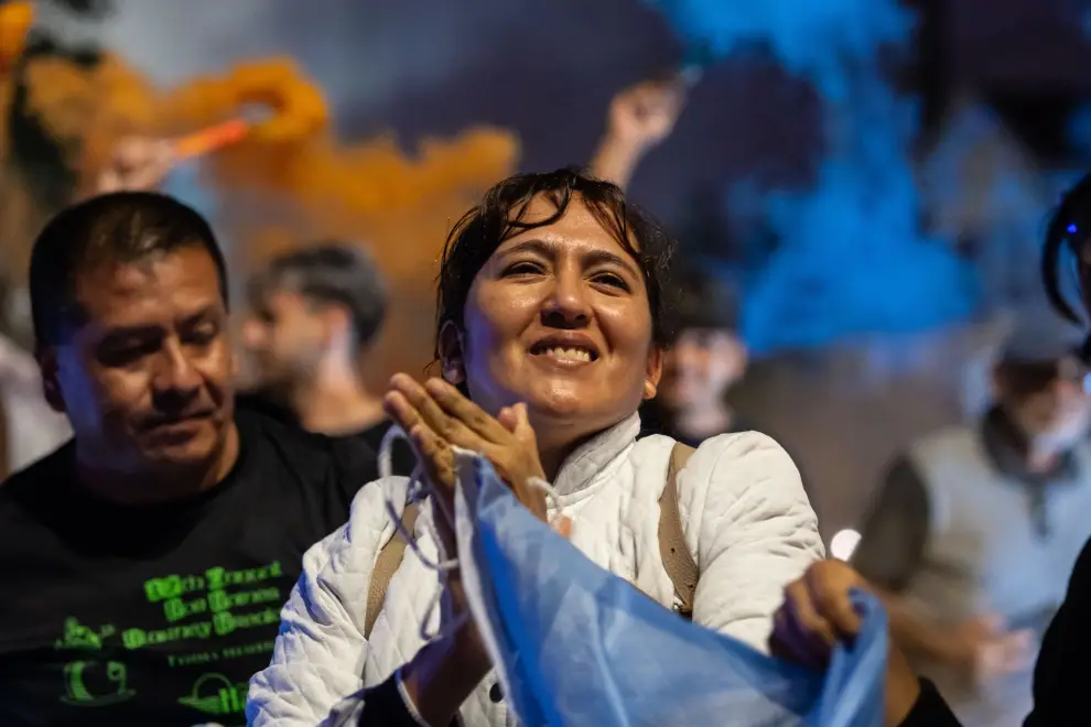 Salta recibió a Luciano Benavides con una caravana épica bajo la lluvia