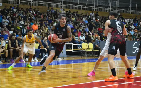Los Infernales vs. Comunicaciones