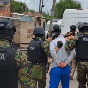 Rosario: Cinco narcos detenidos y secuestro de drogas y animales