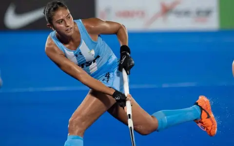 Valentina Raposo con la camiseta de la selección. (juliana.fotogr)
