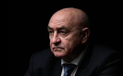Mashur Lapad