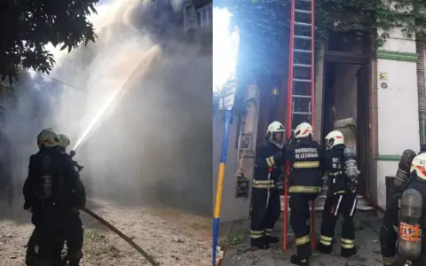 Los Bomberos en acción durante el incendio