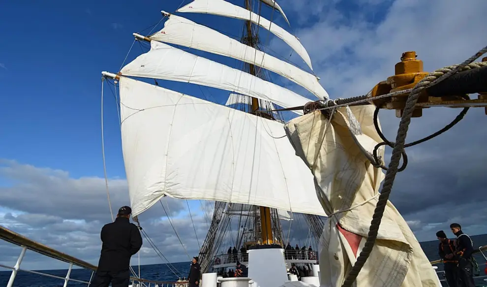La fragata ARA “Libertad” ganó por décima vez la “Boston Teapot Trophy”
