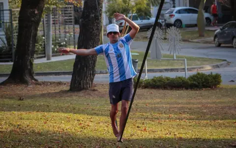 El slackline comienza a crecer en Salta y está cerca de formalizarse.