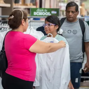 Llegan las clases y el Voucher Educativo sigue sin dar noticias: Qué pueden hacer las familias