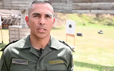 Julio Ricardo Villa.