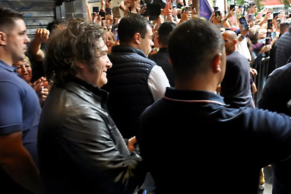 Javier Milei realizó un ensayo junto a Fátima Florez