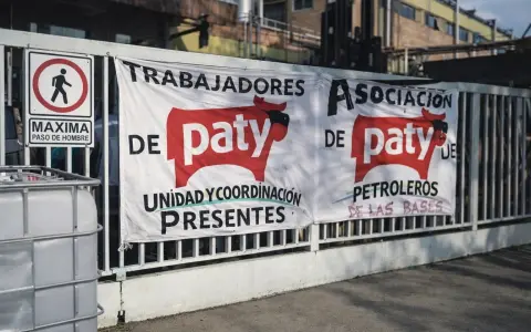 El frigorífico que fabrica la hamburguesa Paty suspendió a 450 trabajadores

