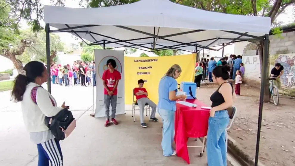 Comenzó la vacunación contra el dengue en áreas prioritarias de Salta