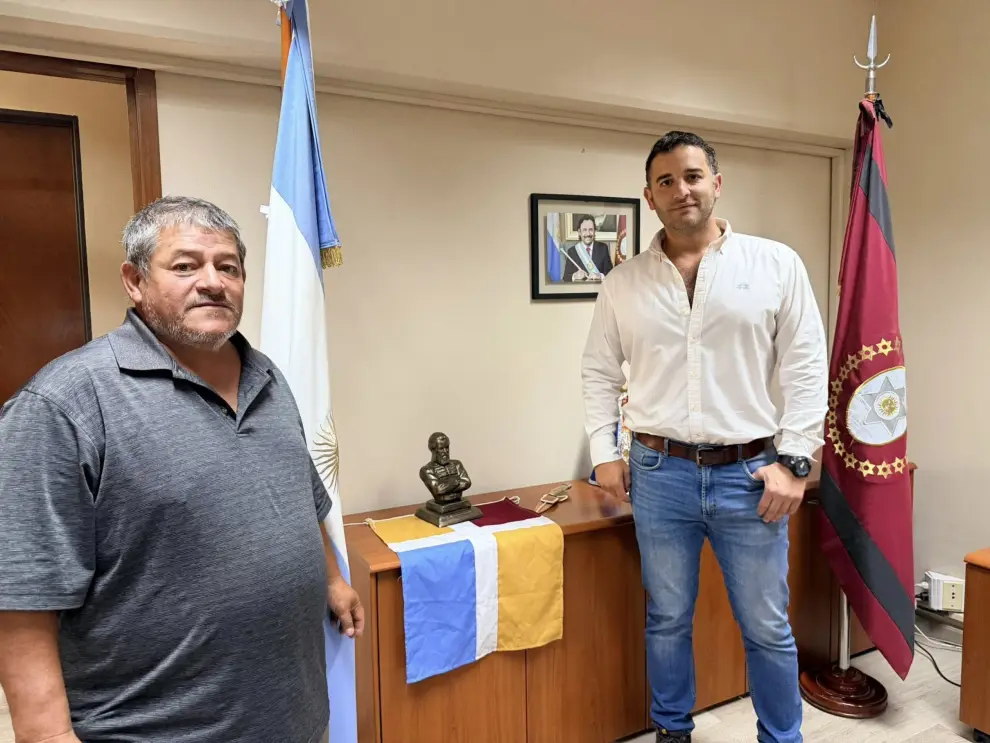 Abel junto a Jarsún dentro de la Casa de Gobierno