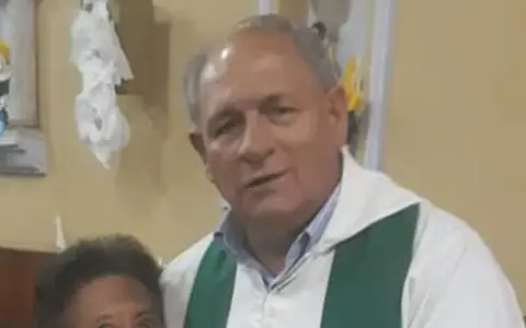 El padre Víctor Jesús Ríos