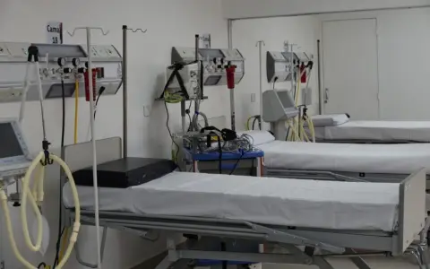 La salud pública y privada en crisis