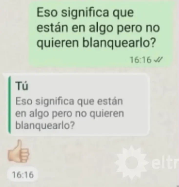 Mensaje entre Nancy y Roxy confirmando el romance