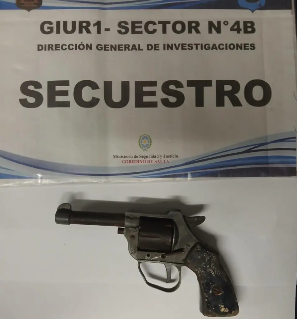 El arma secuestrada