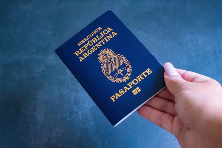 El Gobierno anunció cambios en pasaportes y DNI