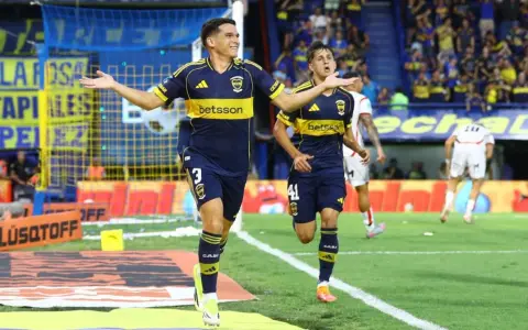 Lautaro Blanco, hincha de Rosario Central, festeja con chicana incluida su golazo a Newell's.