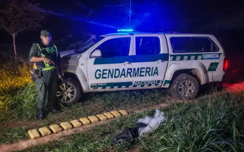 gna detuvo a tres narcos y secuestro mas de 33 kilos de droga en tartagal