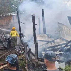 Orán: Una familia perdió su casa y a sus mascotas tras un voraz incendio