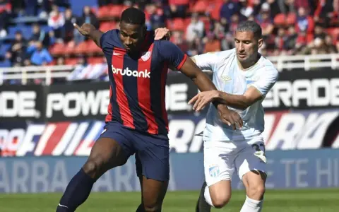 Jhohan Romaña, una baja sensible para San Lorenzo en el clásico con Huracán.