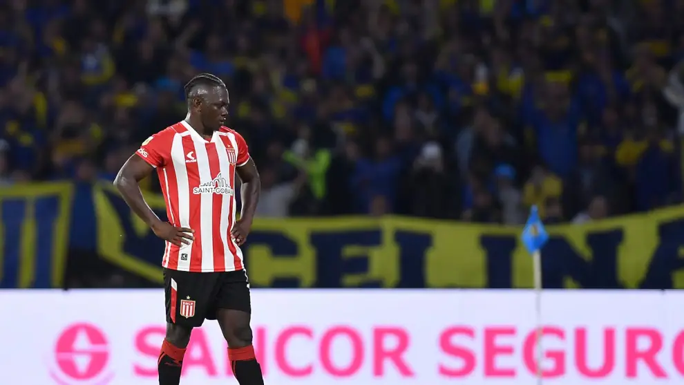 Edwuin Cetré se quedará en Estudiantes de La Plata cuando estaba todo dado para un millonario traspaso a Brasil.