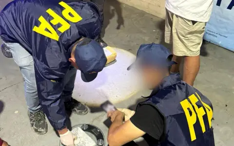 La droga secuestrada en Orán.