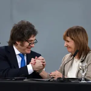 El oficialismo cantó victoria y el Senado aprobó la reforma laboral de Javier Milei