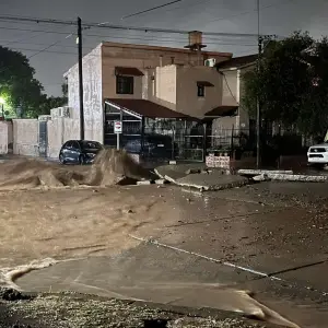El temporal de Metán en imágenes: Rescates, autos arrastrados y suspensión de servicios