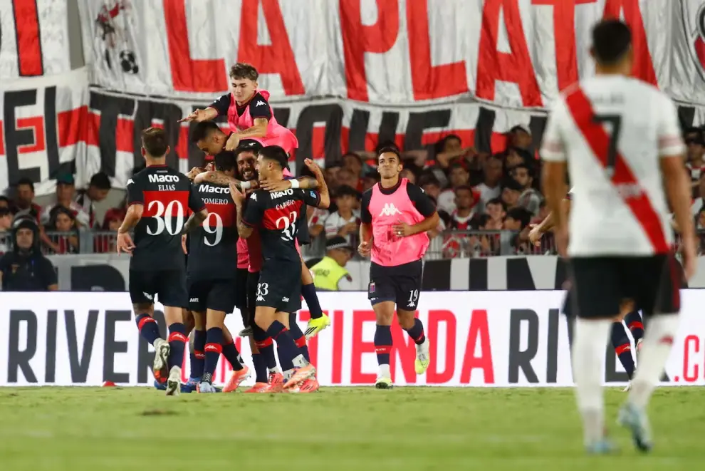 River, humillado por Tigre en el Monumental