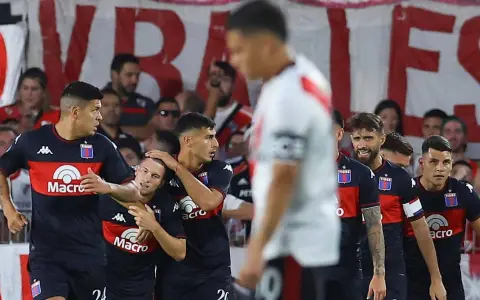 River se sumerge en una crisis y se llena de dudas apenas arrancado el año