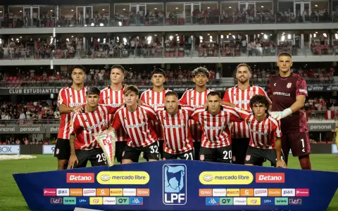 La formación de Estudiantes de La Plata, que buscará asomarse a los primeros puestos recibiendo a Riestra.